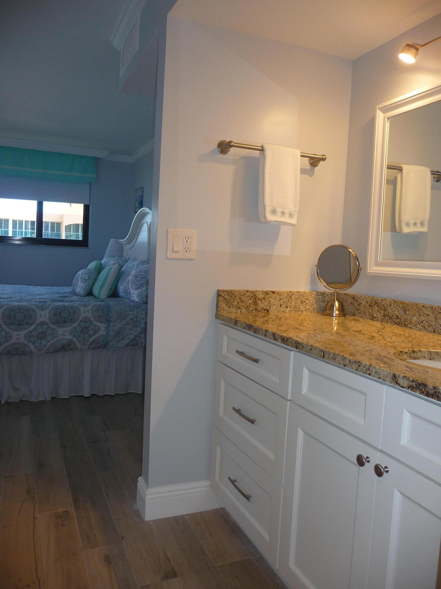 100 Ocean Trail Way, Unit 801 Jupiter, FL 33477 - Photo 27 of 45 MAIN BATHROOM