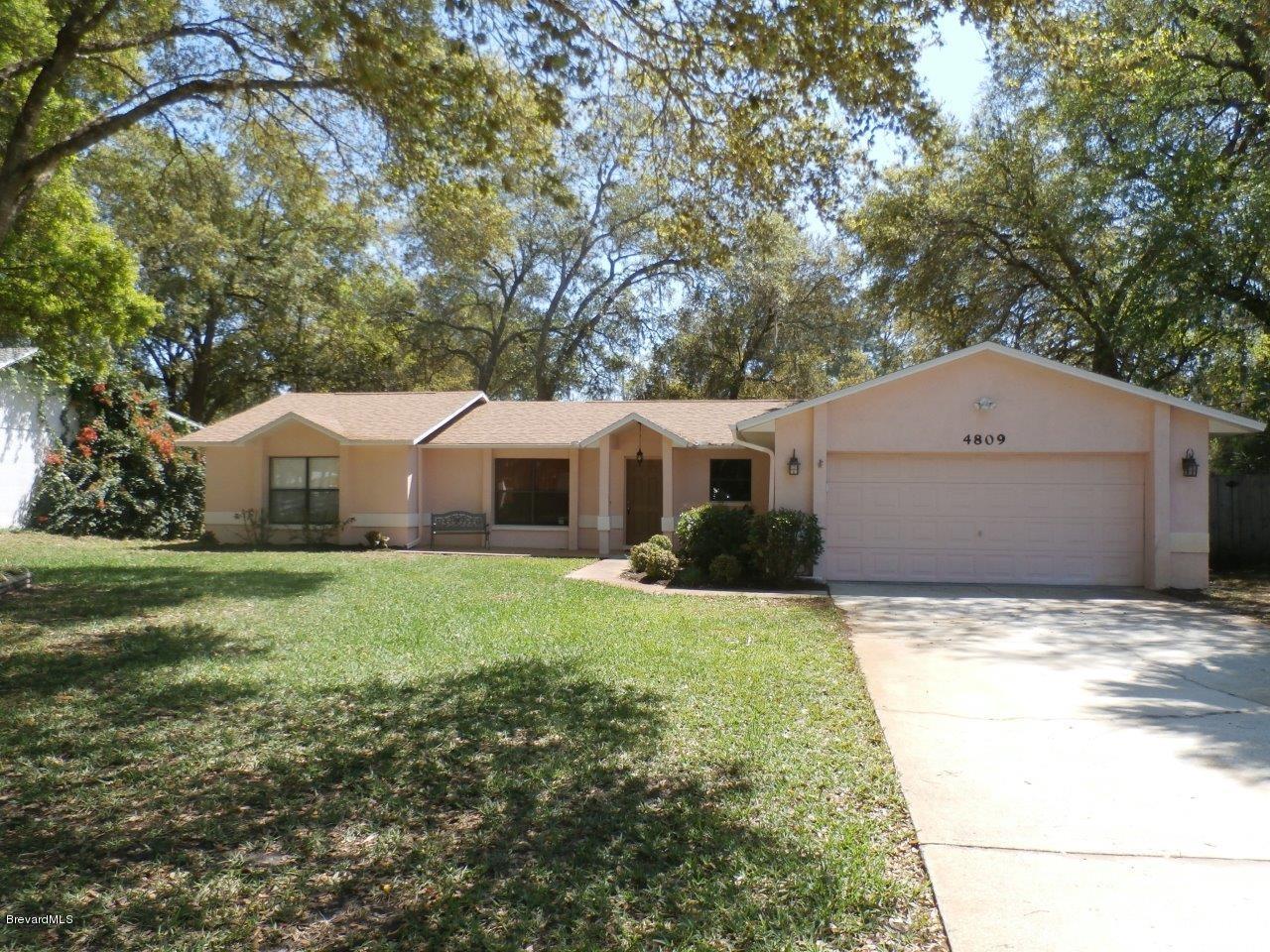 Front yard (4)