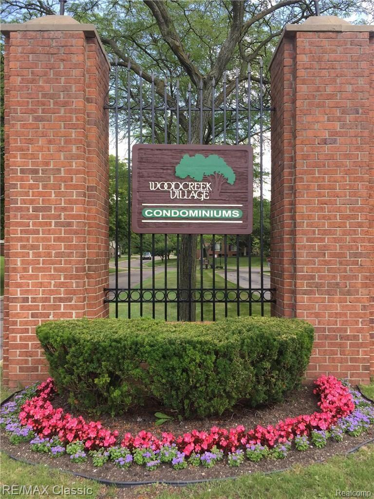POPULAR WOODCREEK VILLAGE