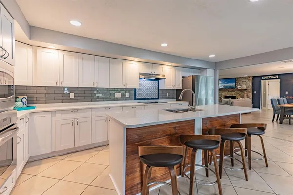 $859,900 | 3272 Majestic Oak Drive, St. Cloud, FL 34771