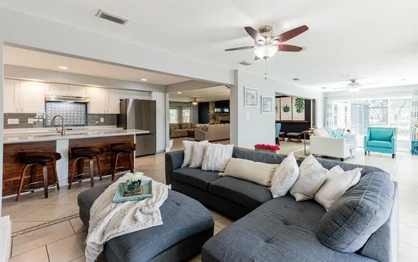 $859,900 | 3272 Majestic Oak Drive, St. Cloud, FL 34771