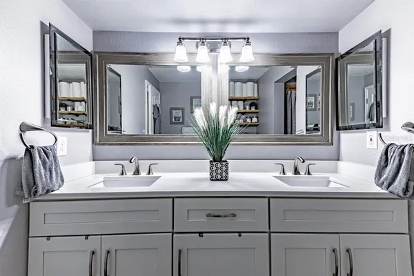 $859,900 | 3272 Majestic Oak Drive, St. Cloud, FL 34771