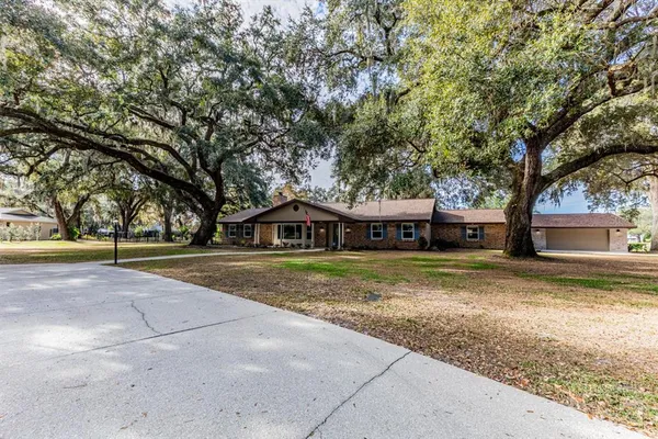 $859,900 | 3272 Majestic Oak Drive, St. Cloud, FL 34771