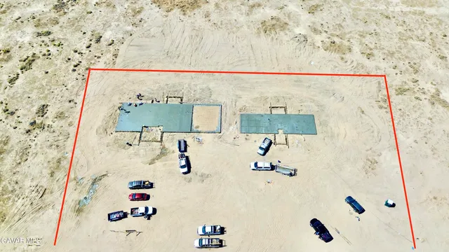 view of bathroom with a bathtub