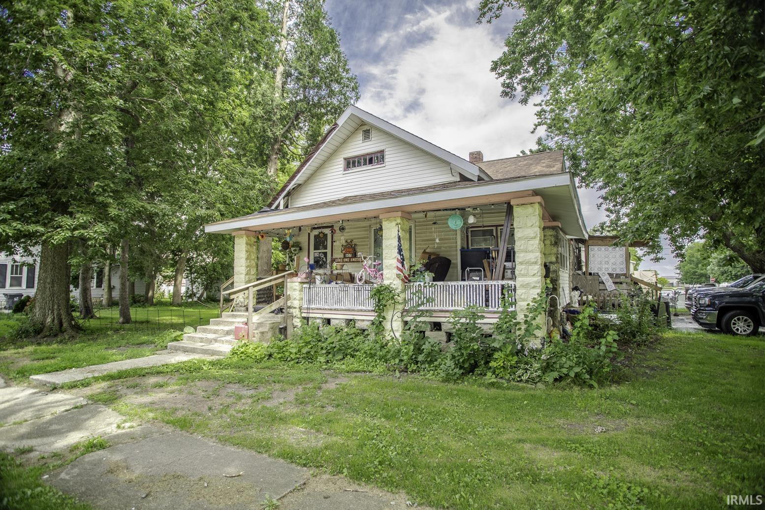 607 East 3rd Street Fowler, IN 47944 - Photo 1 of 18