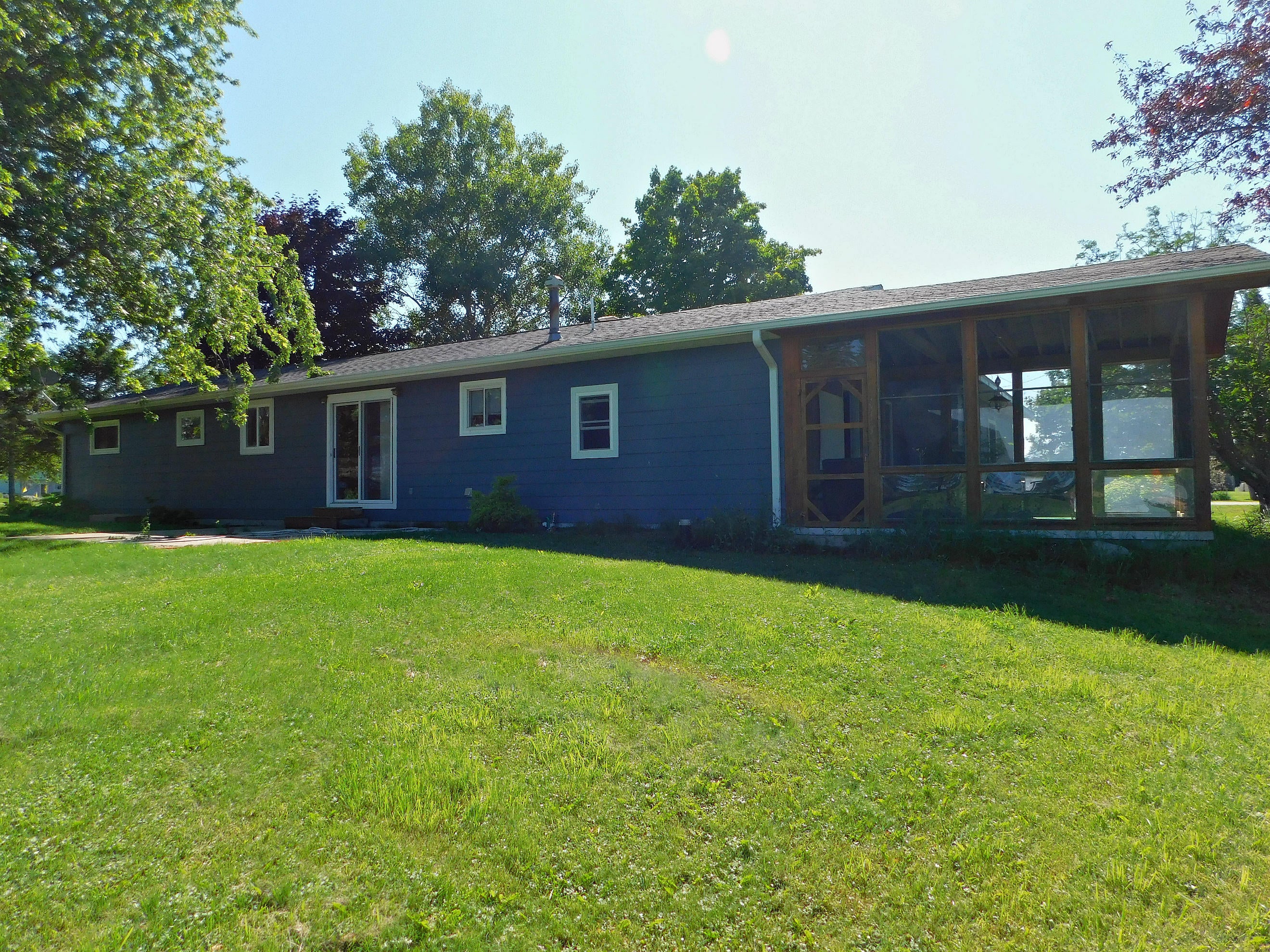 10642 Moonlight Bay Road Cheboygan, MI 49721 - Photo 3 of 17 Gallery Image 3