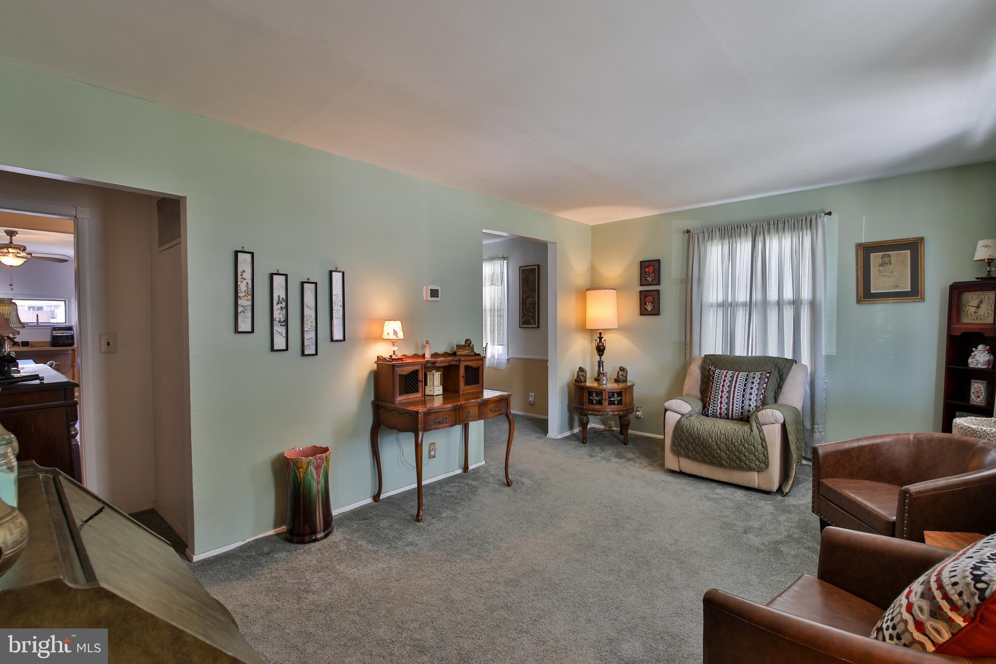 3408 Kimble Road Windsor Mill, MD 21244 - Photo 5 of 23 Living room