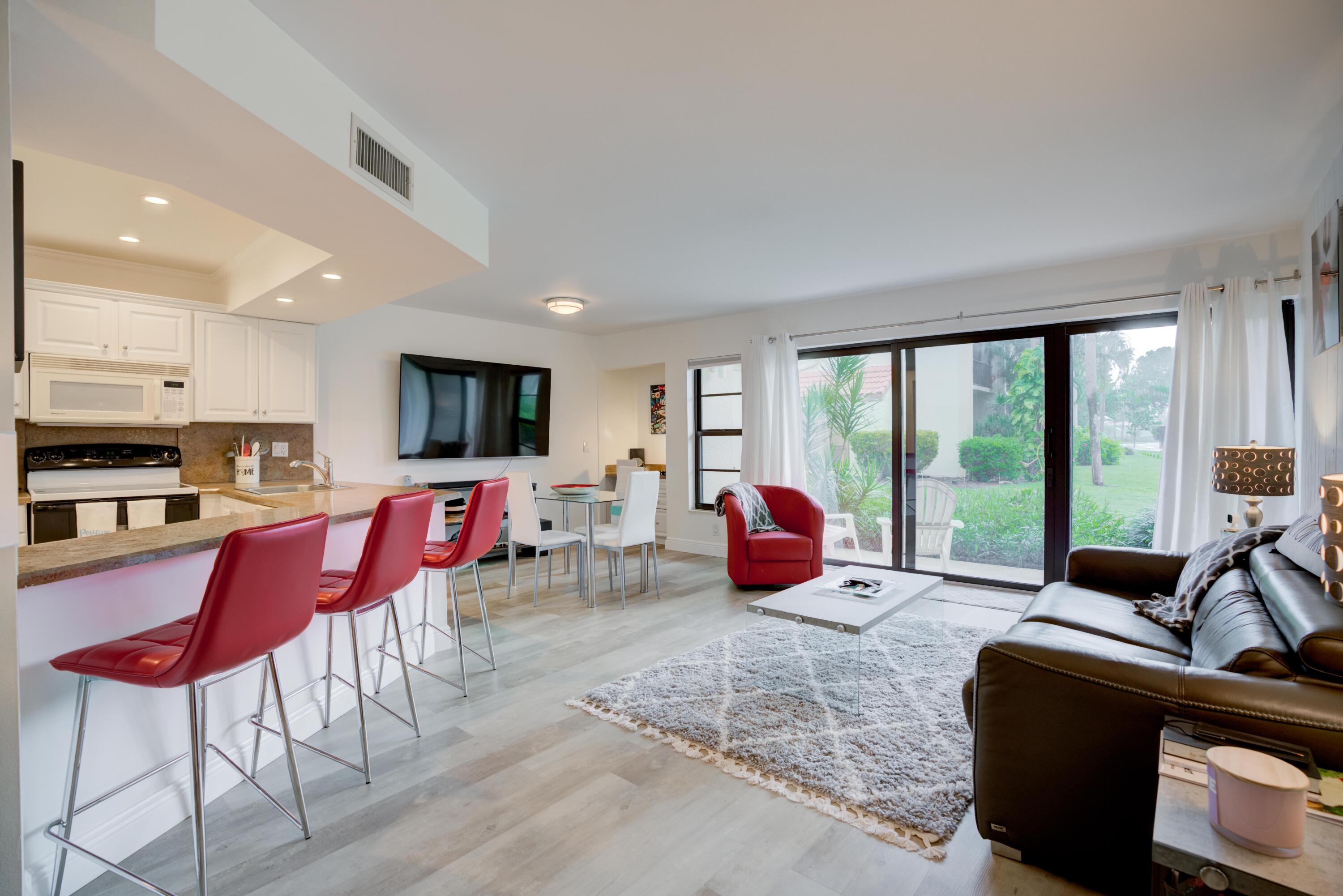 1605 Highway 1, Unit V1104 Jupiter, FL 33477 - Photo 5 of 24 5