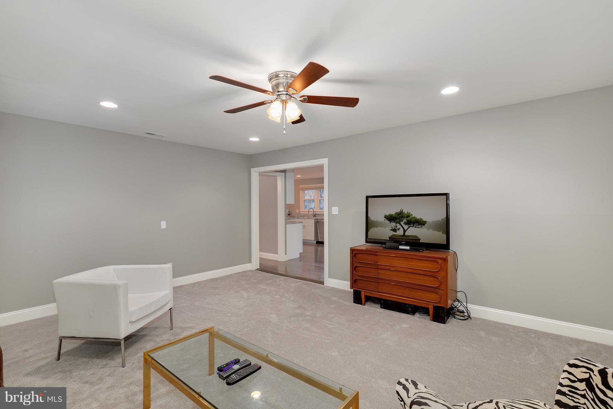8212 Anita Road Baltimore, MD 21208 - Photo 12 of 33 Gallery Image 12