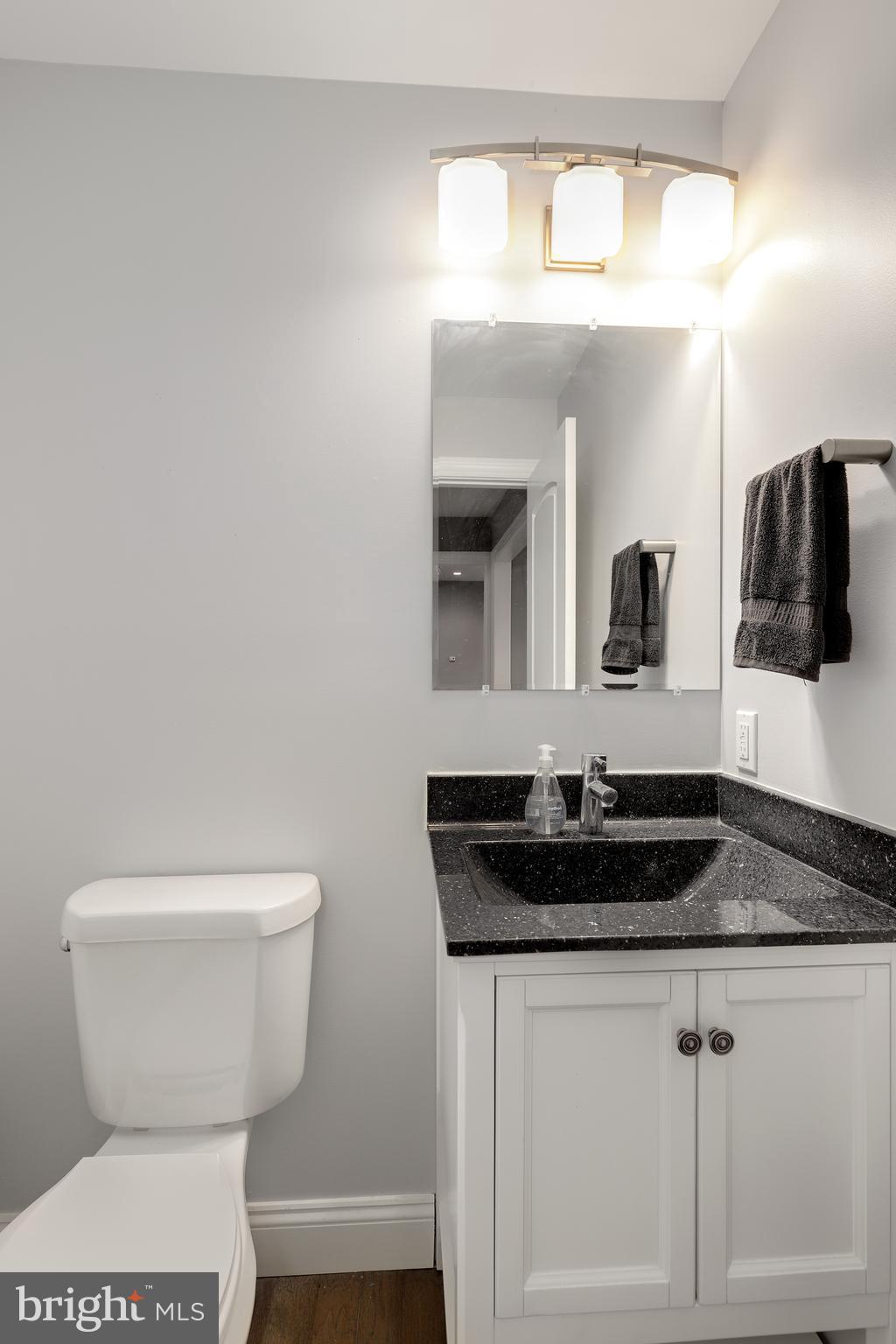8212 Anita Road Baltimore, MD 21208 - Photo 13 of 33 Gallery Image 13