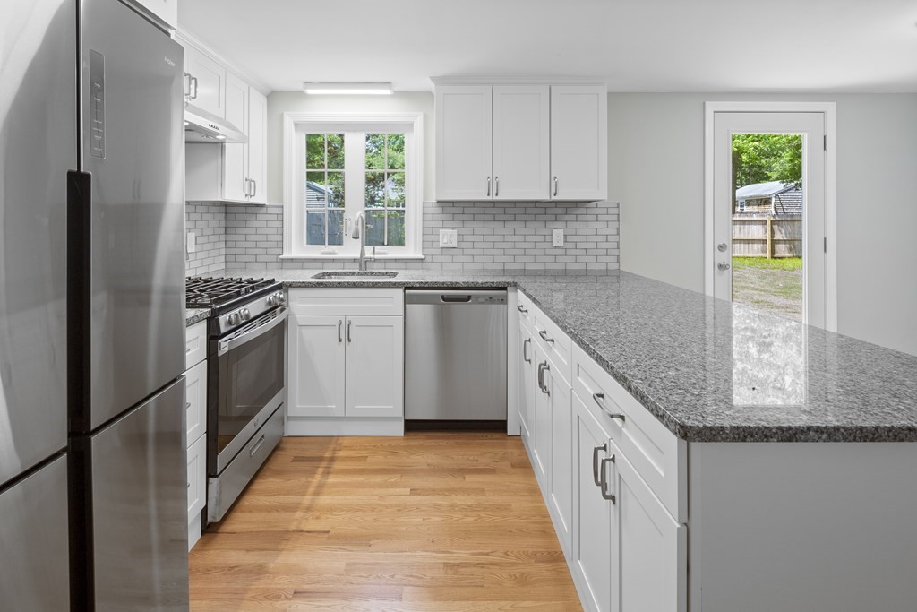 73 Coolidge Road Yarmouth, MA 02673 - Photo 18 of 32 Gallery Image 18