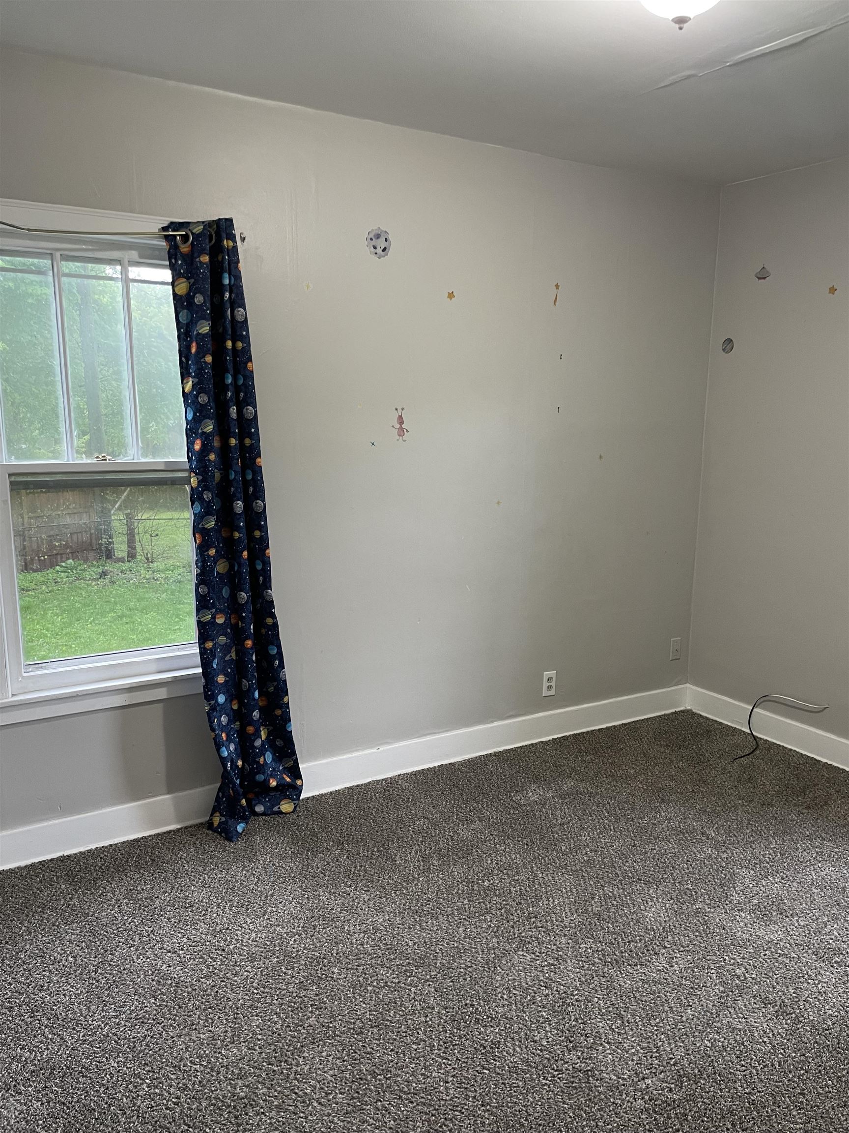 1501 Flushing Road Flint, MI 48504 - Photo 16 of 30 50141440-20b03fe6-331d-4a7b-81b3-020fcbd77d0b.JPG