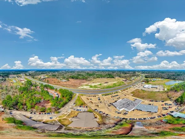 $4,000,000 | 1702 South Medford Drive, Lufkin, TX 75901