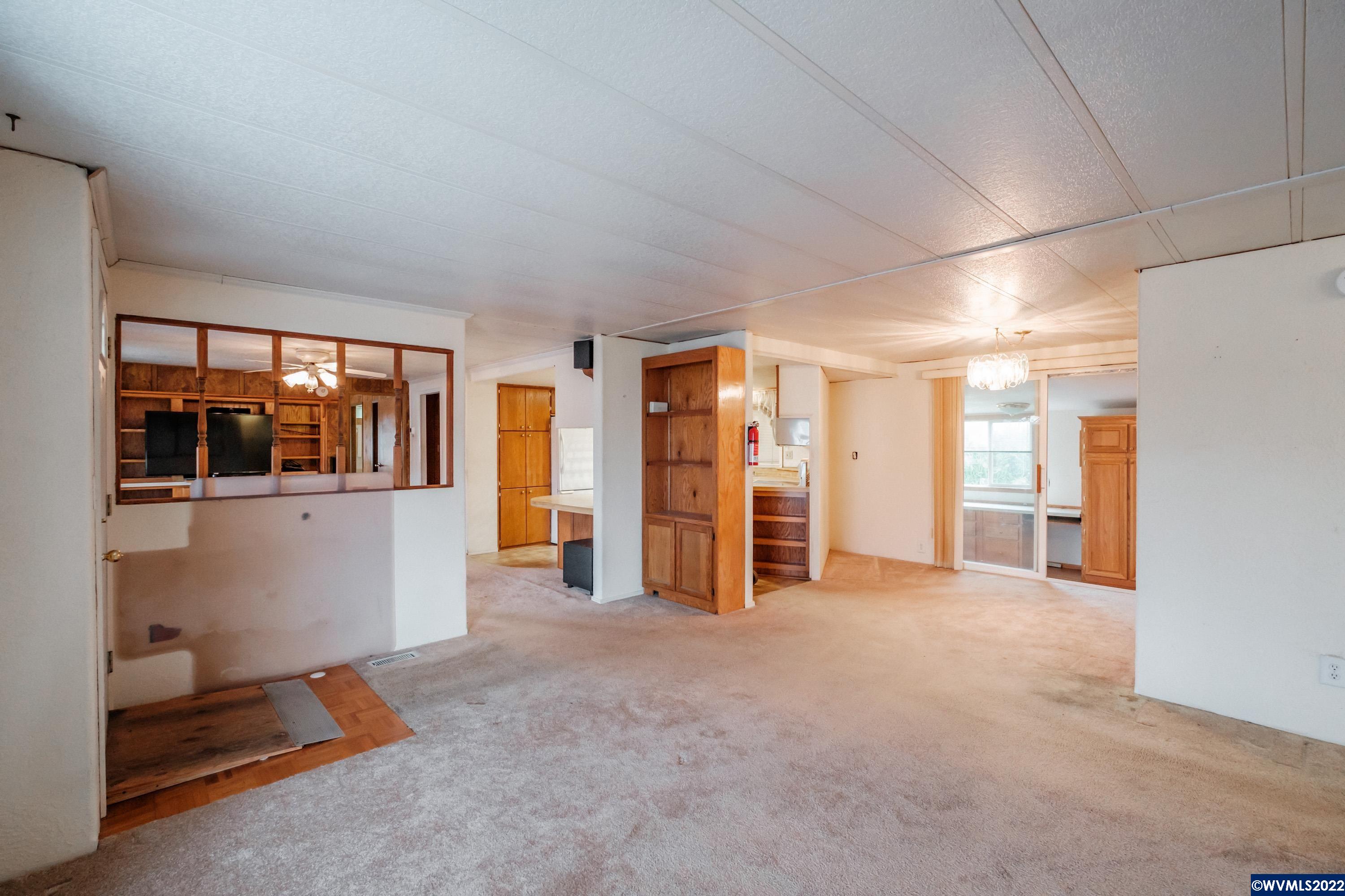 5422 Portland Road Northeast, Unit 140 Salem, OR 97305 - Photo 10 of 42
