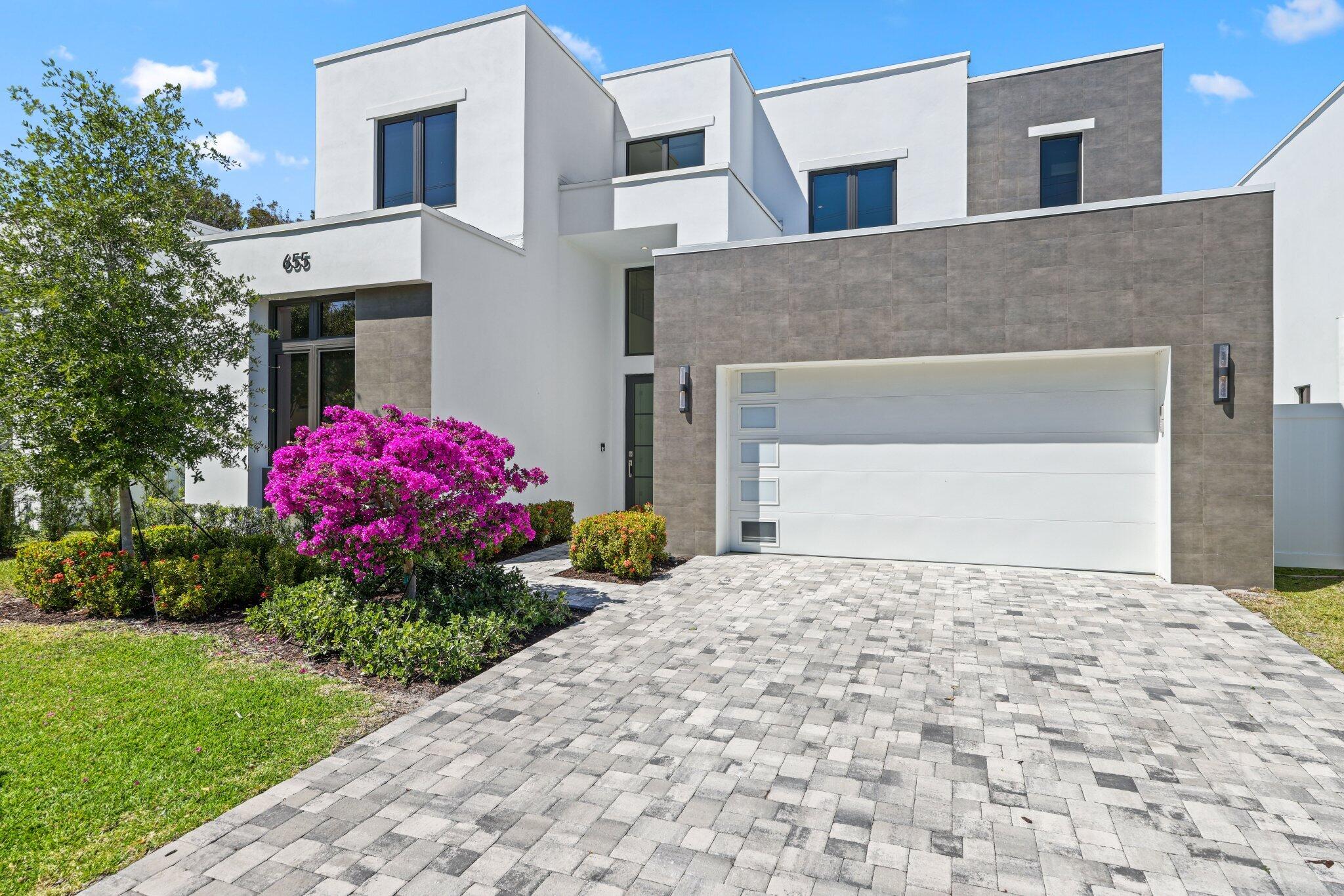 655 Kingsbridge Street Boca Raton, FL 33487 - Photo 16 of 76 655 Kingsbridge St - 14.jpg-SMALL