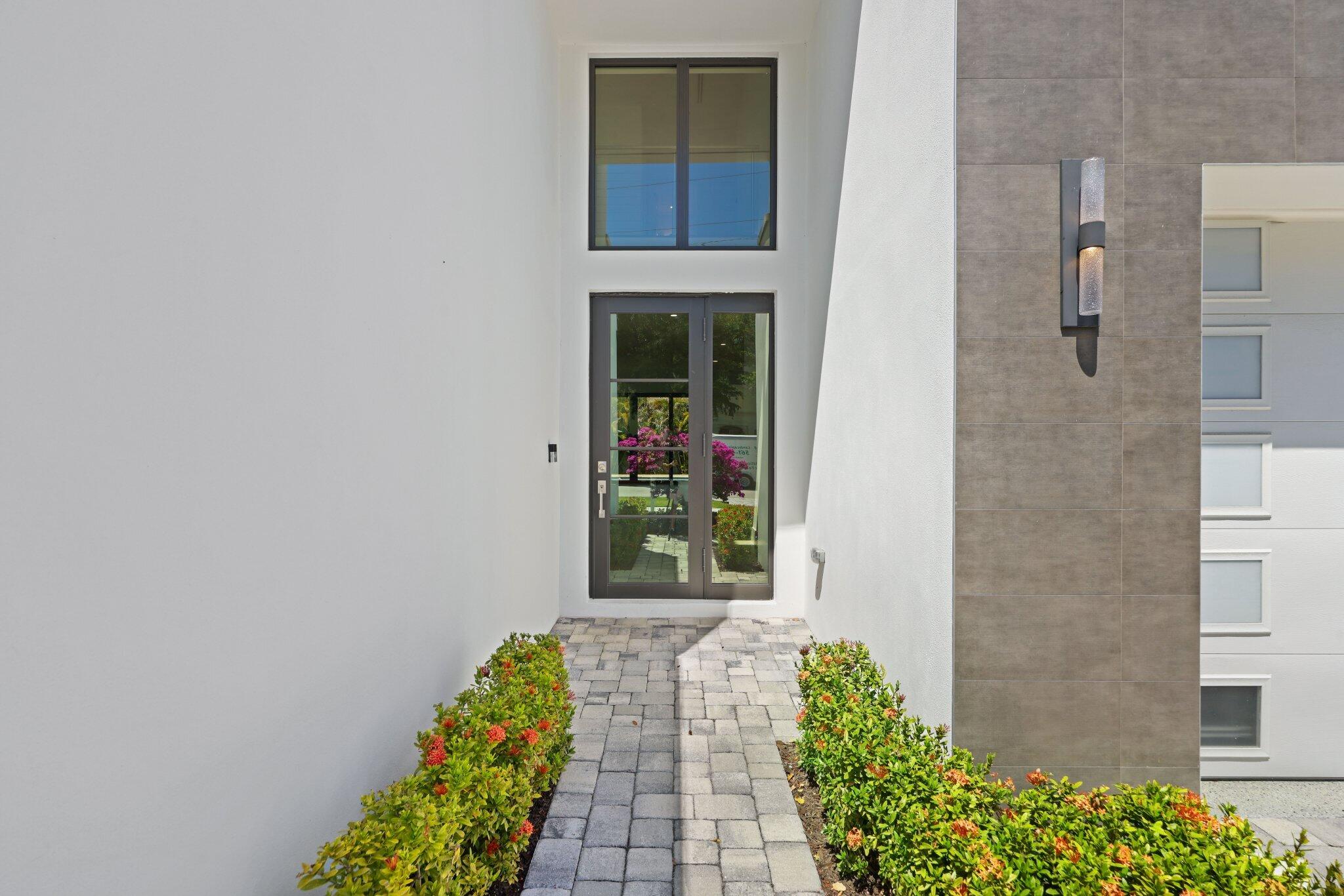 655 Kingsbridge Street Boca Raton, FL 33487 - Photo 18 of 76 655 Kingsbridge St - 16.jpg-SMALL