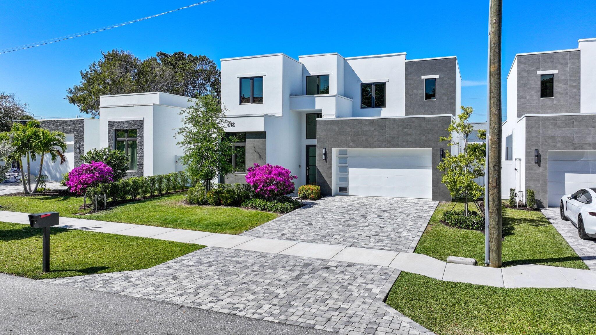 655 Kingsbridge Street Boca Raton, FL 33487 - Photo 2 of 76 655 Kingsbridge St - 2.jpg-SMALL