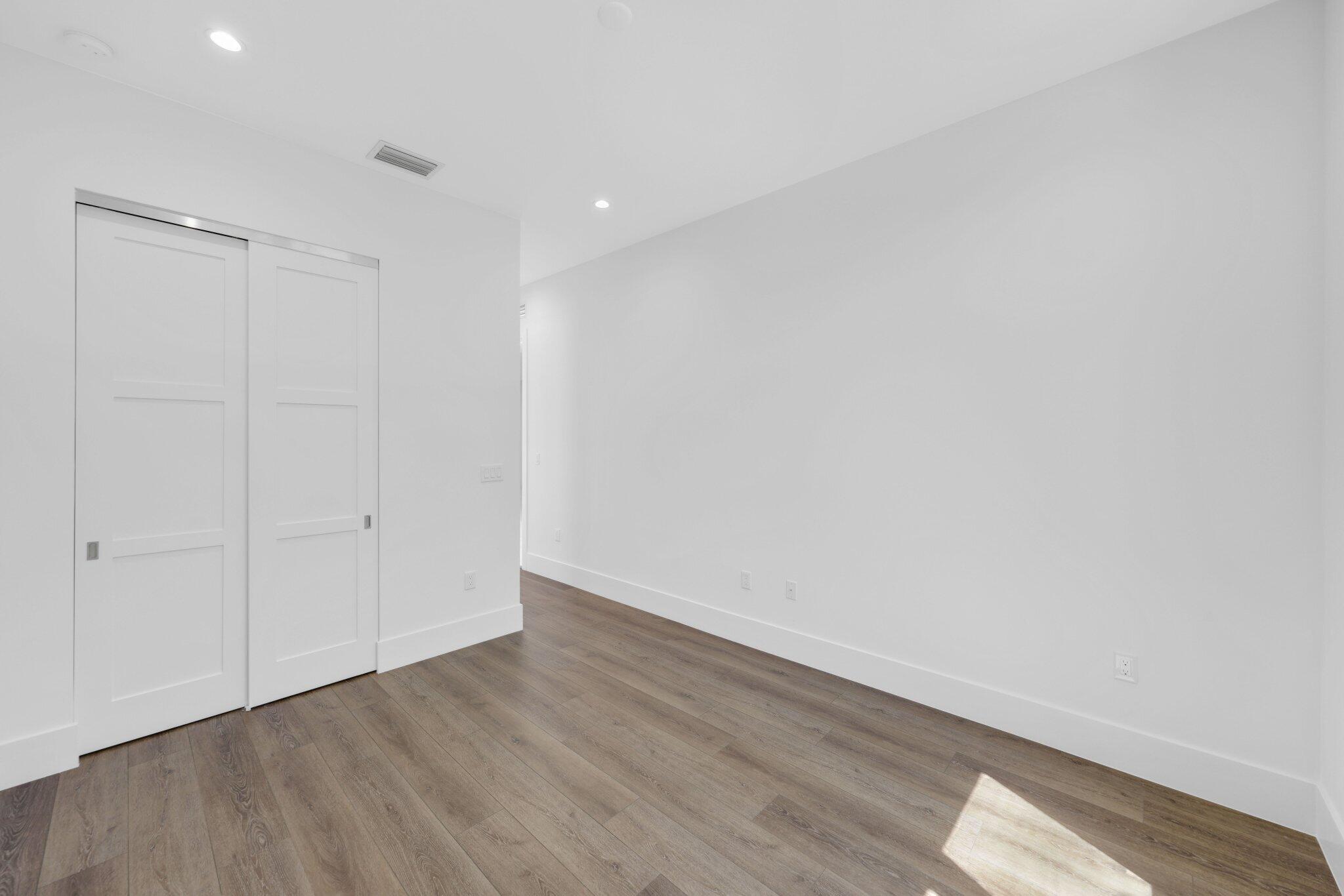 655 Kingsbridge Street Boca Raton, FL 33487 - Photo 22 of 76 655 Kingsbridge St - 20.jpg-SMALL