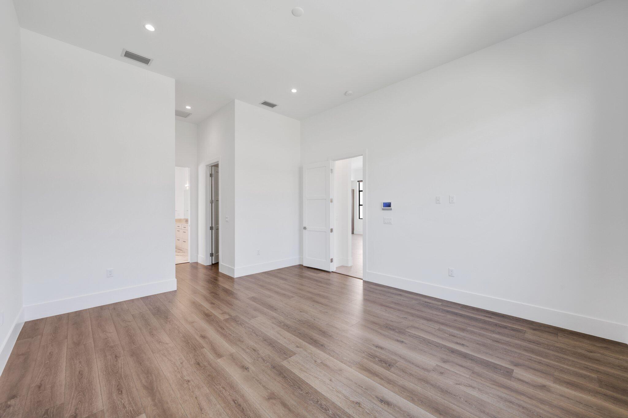 655 Kingsbridge Street Boca Raton, FL 33487 - Photo 45 of 76 655 Kingsbridge St - 43.jpg-SMALL