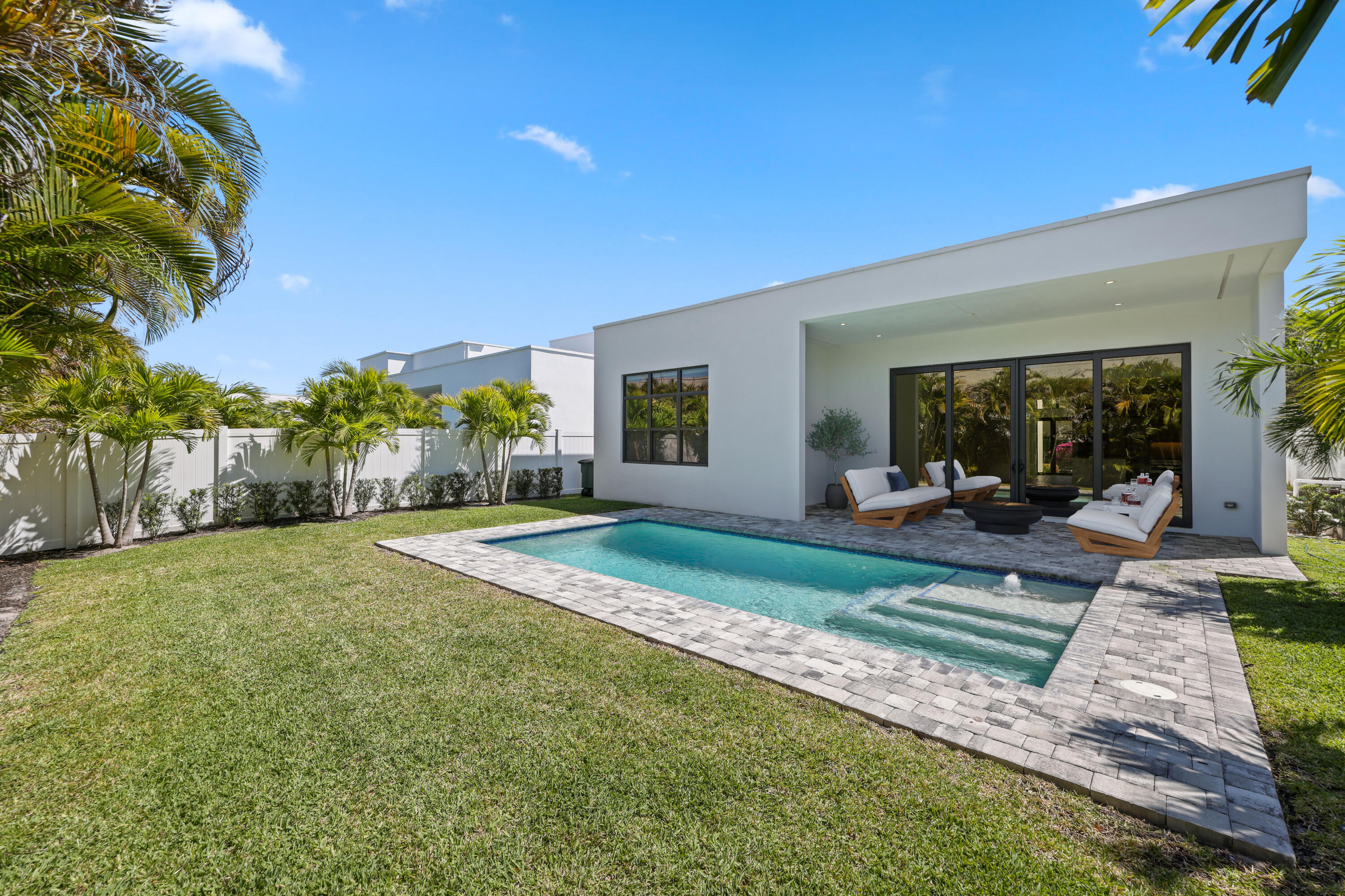 655 Kingsbridge Street Boca Raton, FL 33487 - Photo 5 of 76 backyard_final.jpg-FULL