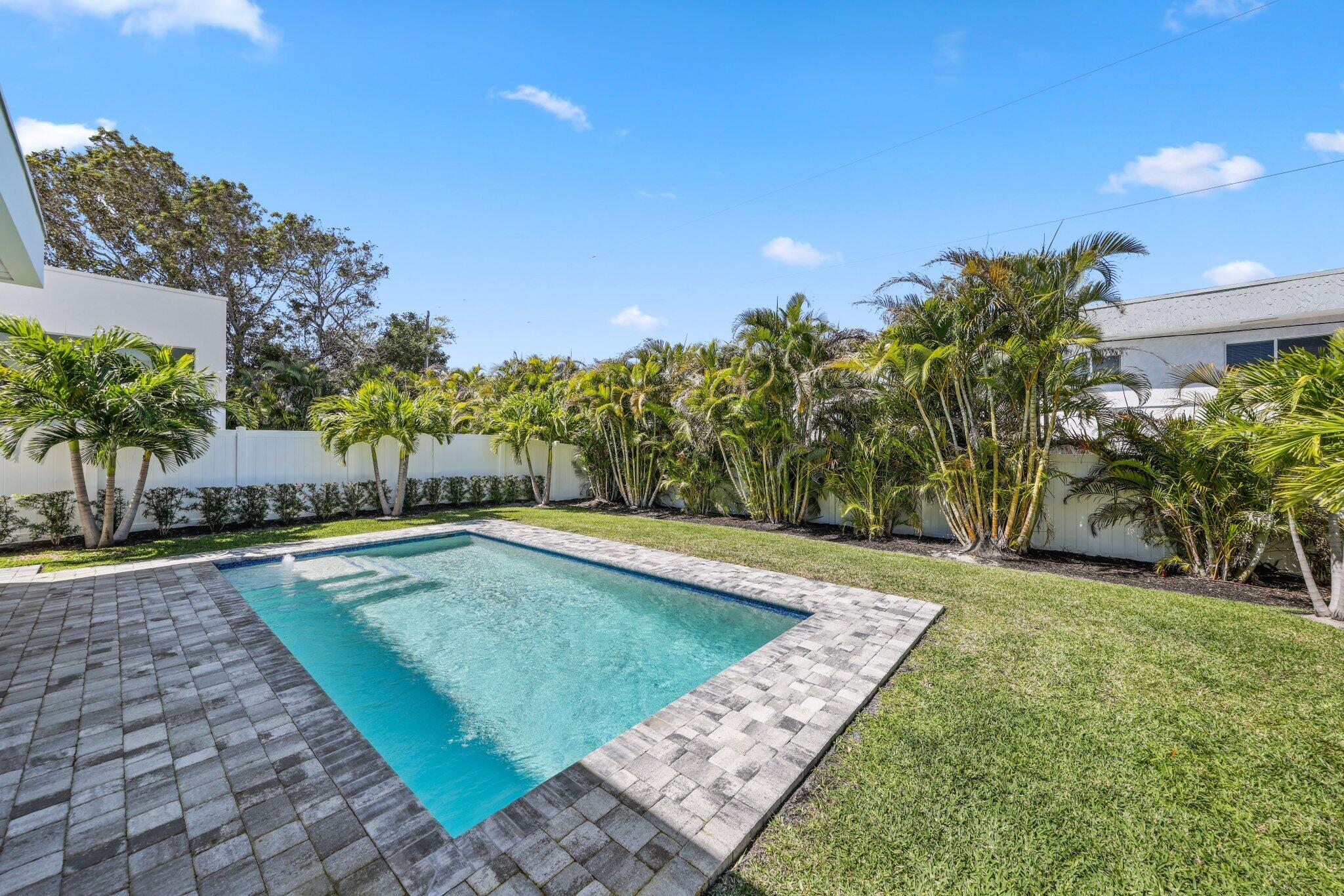 655 Kingsbridge Street Boca Raton, FL 33487 - Photo 66 of 76 655 Kingsbridge St - 64.jpg-SMALL