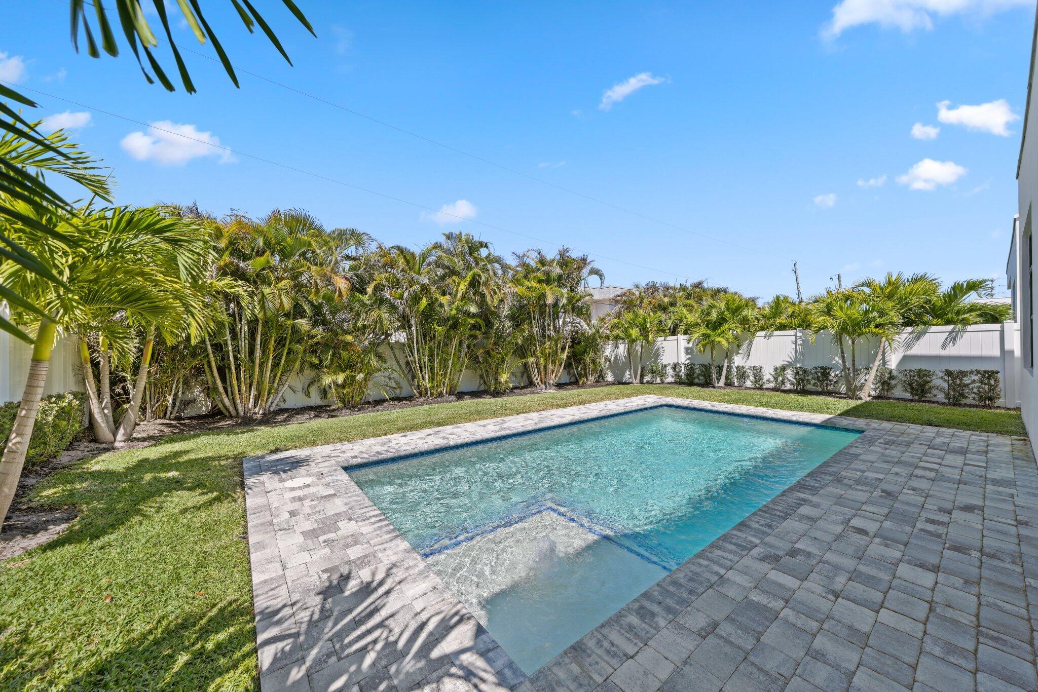 655 Kingsbridge Street Boca Raton, FL 33487 - Photo 67 of 76 655 Kingsbridge St - 65.jpg-SMALL