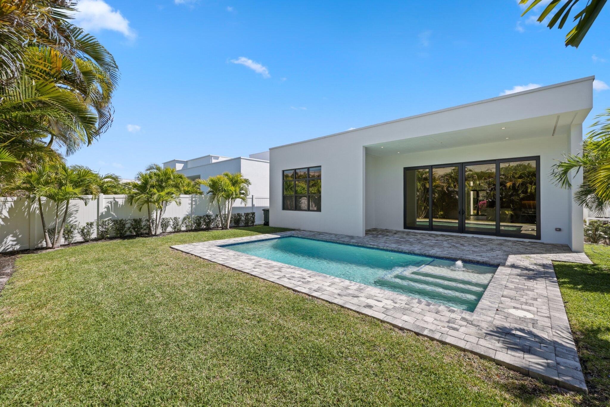 655 Kingsbridge Street Boca Raton, FL 33487 - Photo 69 of 76 655 Kingsbridge St - 67.jpg-SMALL