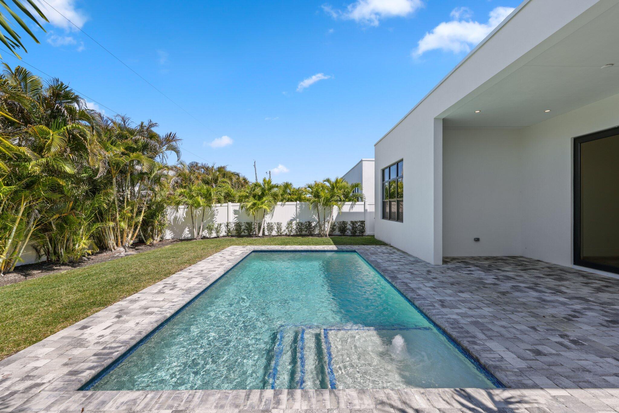 655 Kingsbridge Street Boca Raton, FL 33487 - Photo 74 of 76 655 Kingsbridge St - 72.jpg-SMALL