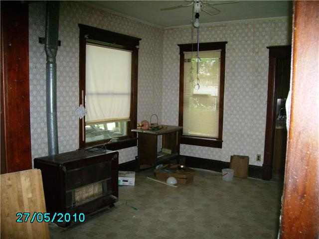 4634 Main Street Applegate, MI 48401 - Photo 4 of 7 31009375-3.JPG
