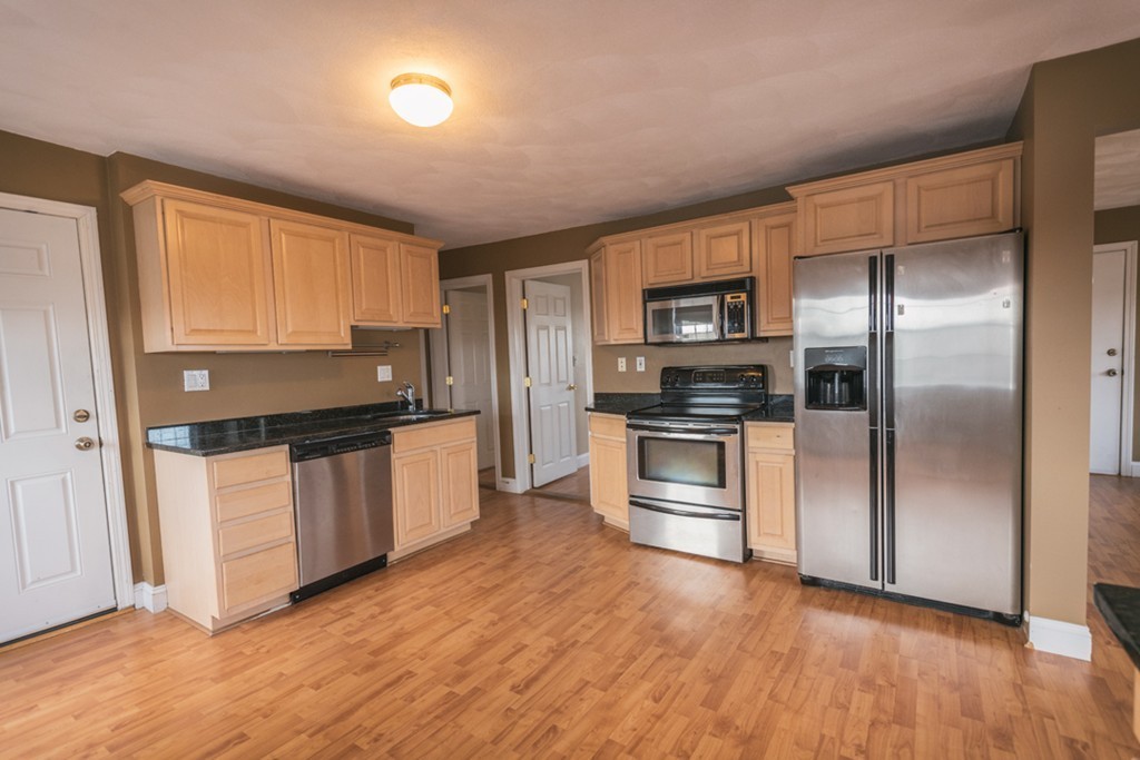 272 Jefferson Avenue, Unit 5 Salem, MA 01970 - Photo 4 of 15