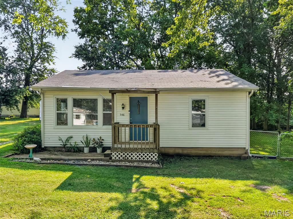 546 Chestnut Street Hawk Point, MO 63349 - Photo 4 of 57 Gallery Image 4