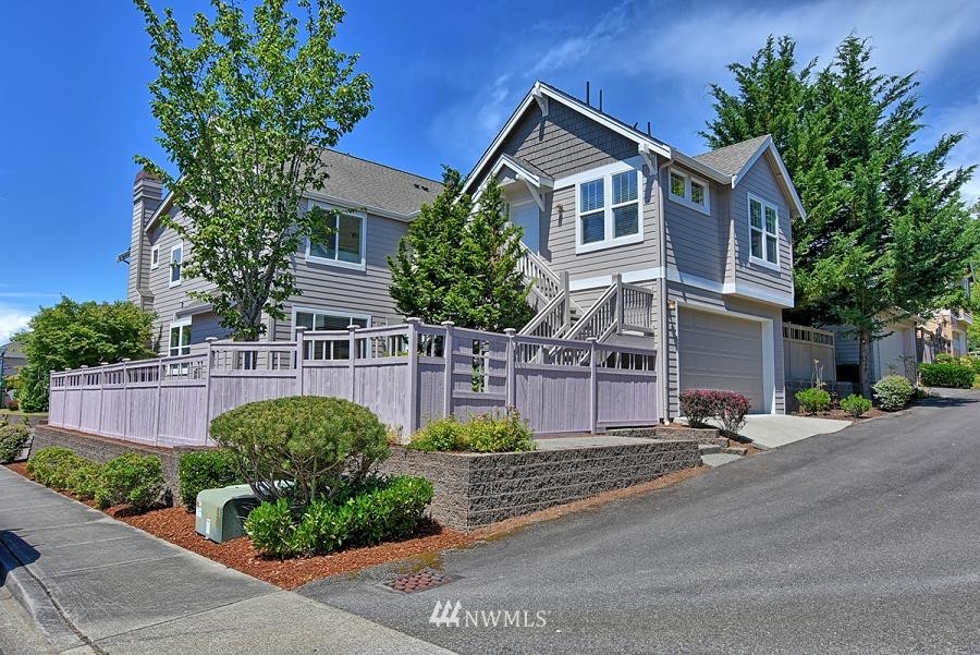 17078 Parkside Way Southeast Renton, WA 98058 - Photo 2 of 24