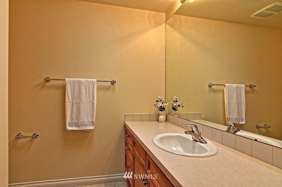 17078 Parkside Way Southeast Renton, WA 98058 - Photo 19 of 24
