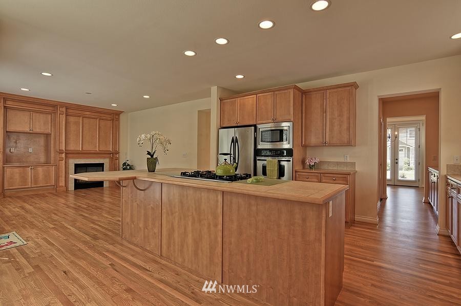 17078 Parkside Way Southeast Renton, WA 98058 - Photo 7 of 24