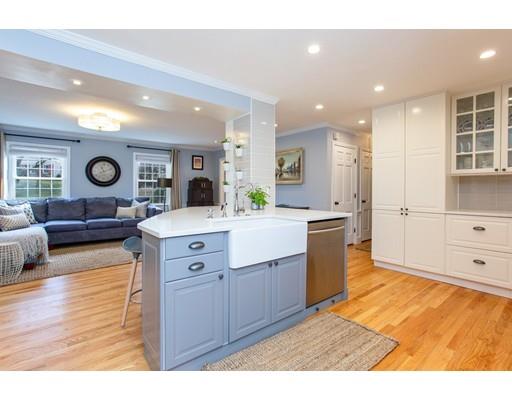258 Concord Road Longmeadow, MA 01106 - Photo 4 of 30 Gallery Image 4