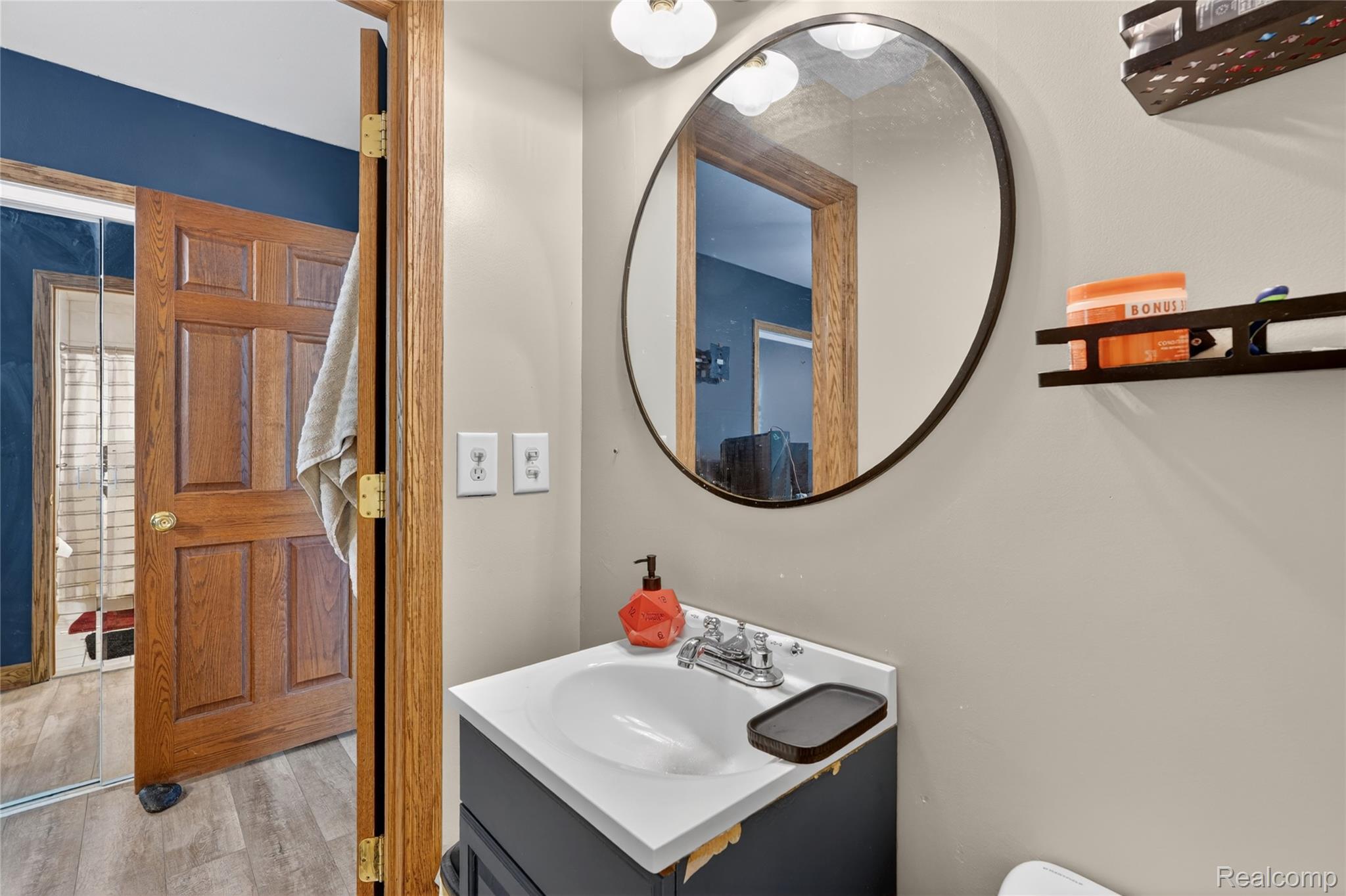 6235 Flushing Road Flushing, MI 48433 - Photo 37 of 58 37-6235-Flushing-Rd-Flushing-Windowstill.jpg