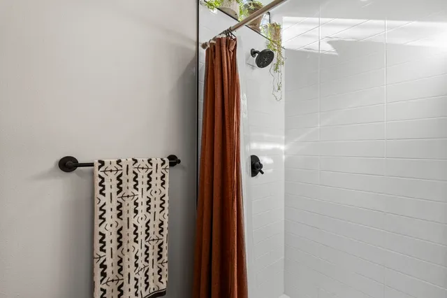 $615,000 | 7525 Delafield Lane, Unit B, Austin, TX 78752