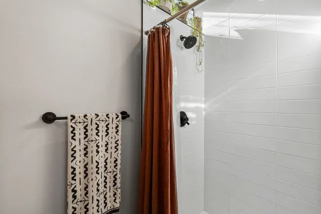 $615,000 | 7525 Delafield Lane, Unit B, Austin, TX 78752