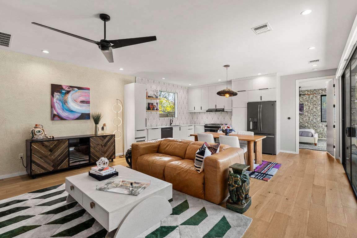 7525 Delafield Lane, Unit B Austin, TX 78752 - Photo 4 of 37