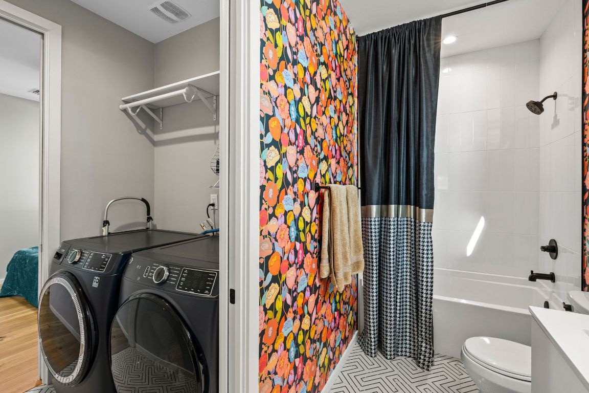 7525 Delafield Lane, Unit B Austin, TX 78752 - Photo 9 of 37