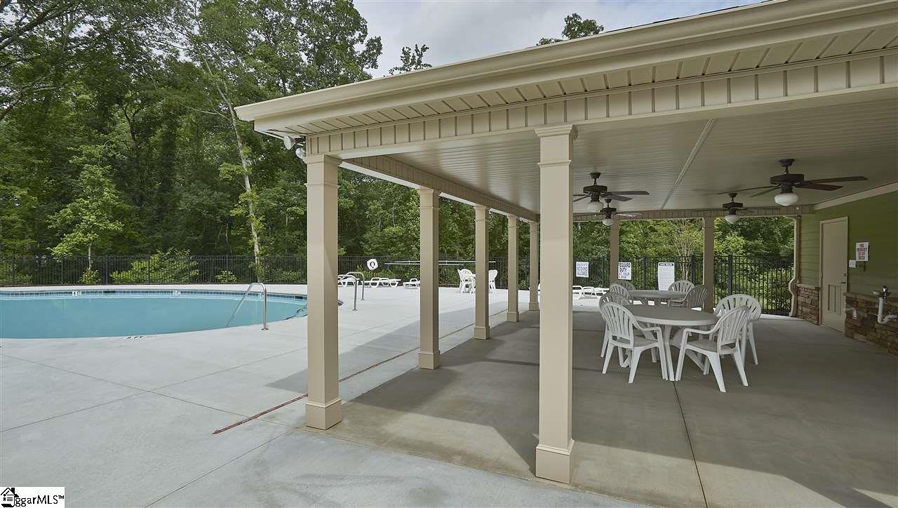 129 Lake Grove Road Simpsonville, SC 29681 - Photo 8 of 15 Gallery Image 8