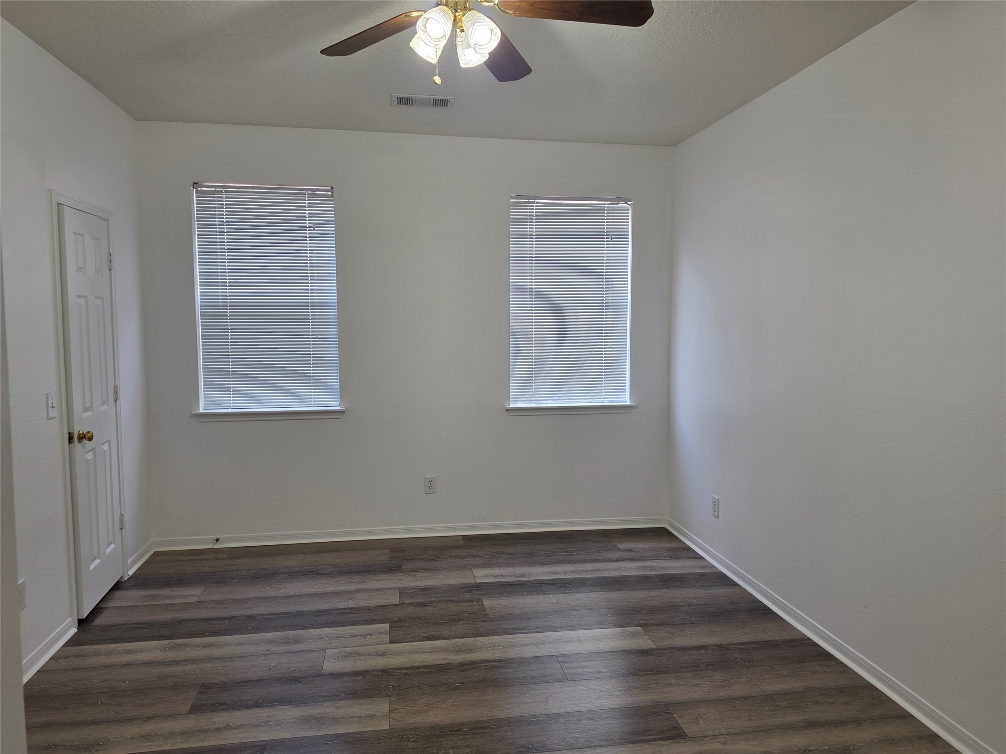 20018 Coyote Ridge Lane Katy, TX 77449 - Photo 8 of 13 Primary Bedroom