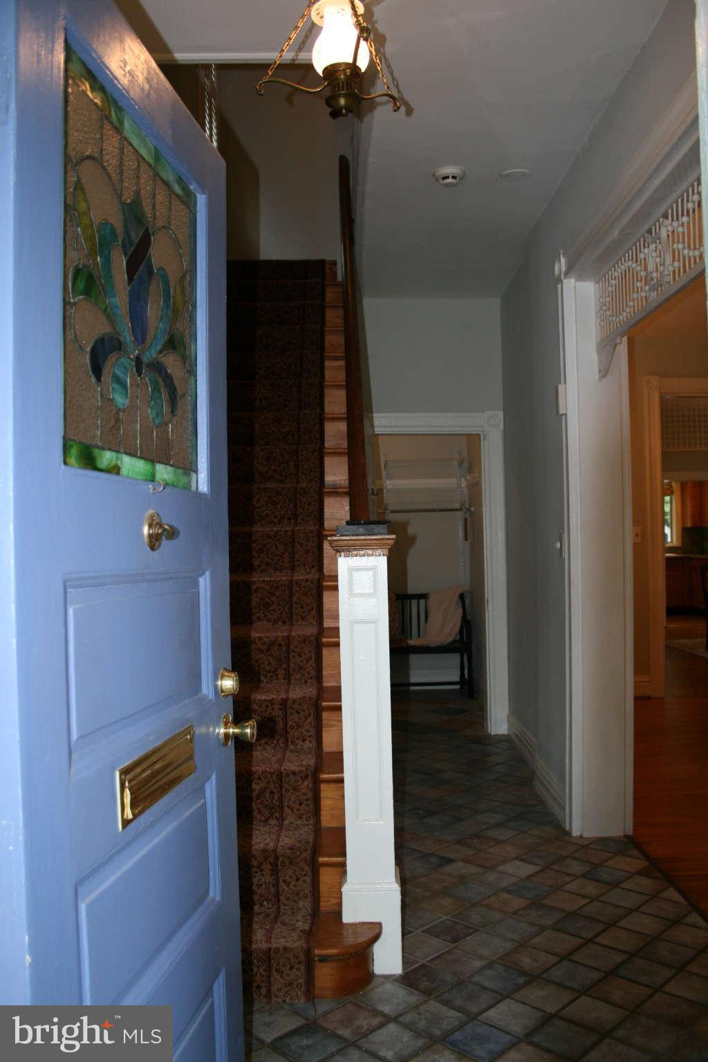 729 St Johns Road Baltimore, MD 21210 - Photo 2 of 30 Entry