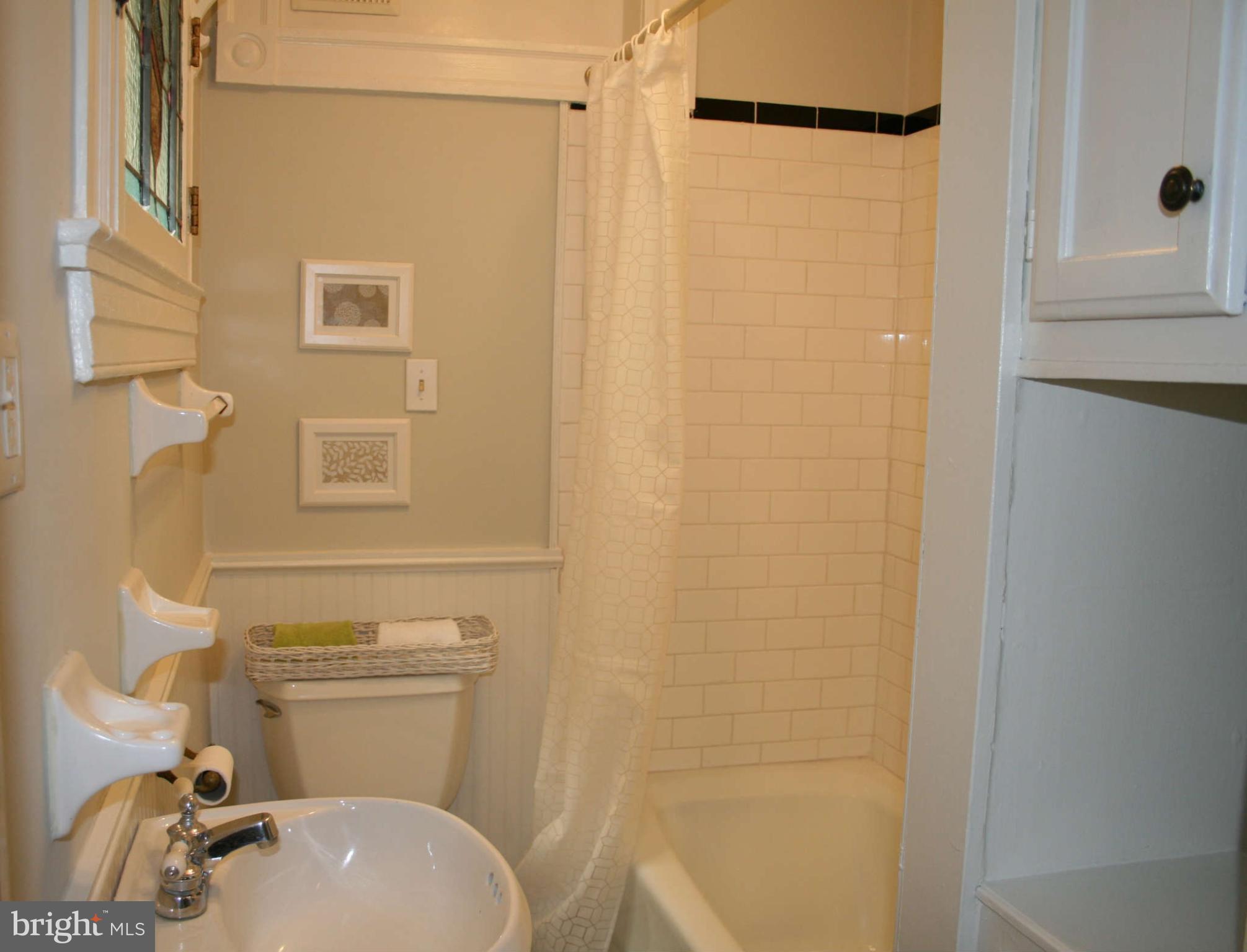 729 St Johns Road Baltimore, MD 21210 - Photo 14 of 30 First Floor Bath