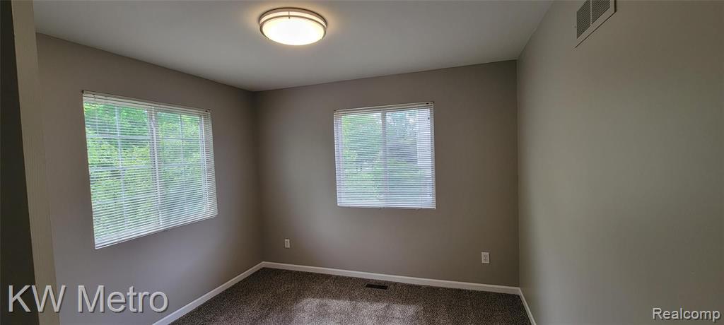 1071 Beaver Run Troy, MI 48083 - Photo 15 of 33