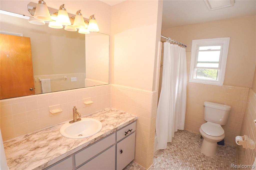 3911 Allen Road Ortonville, MI 48462 - Photo 30 of 36
