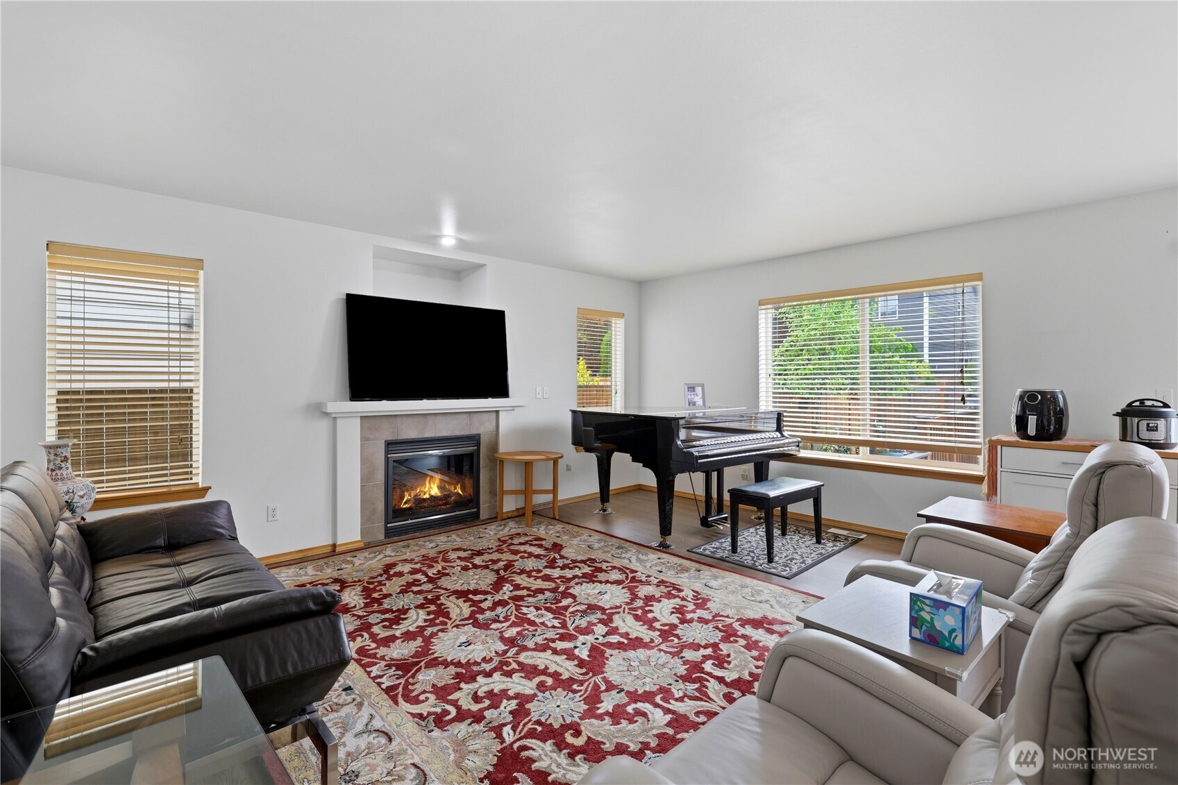 5208 Northeast 8th Court Renton, WA 98059 - Photo 12 of 34
