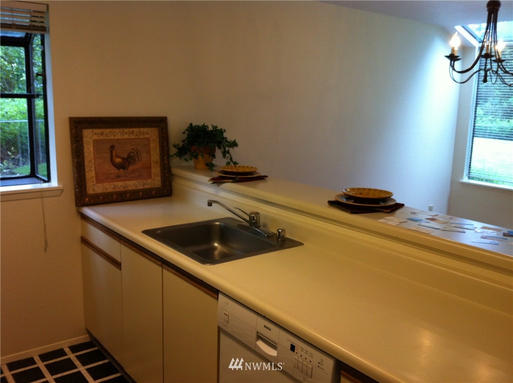 13801 Old Redmond Road, Unit B103 Redmond, WA 98052 - Photo 5 of 12 Gallery Image 5