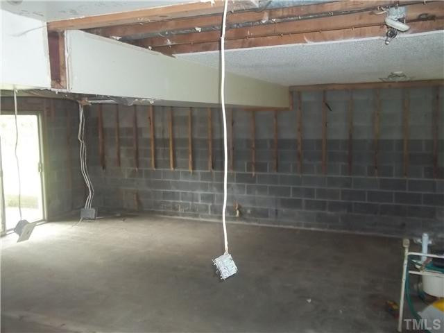613 Delany Drive Raleigh, NC 27610 - Photo 4 of 12 Den/Family/Great Room