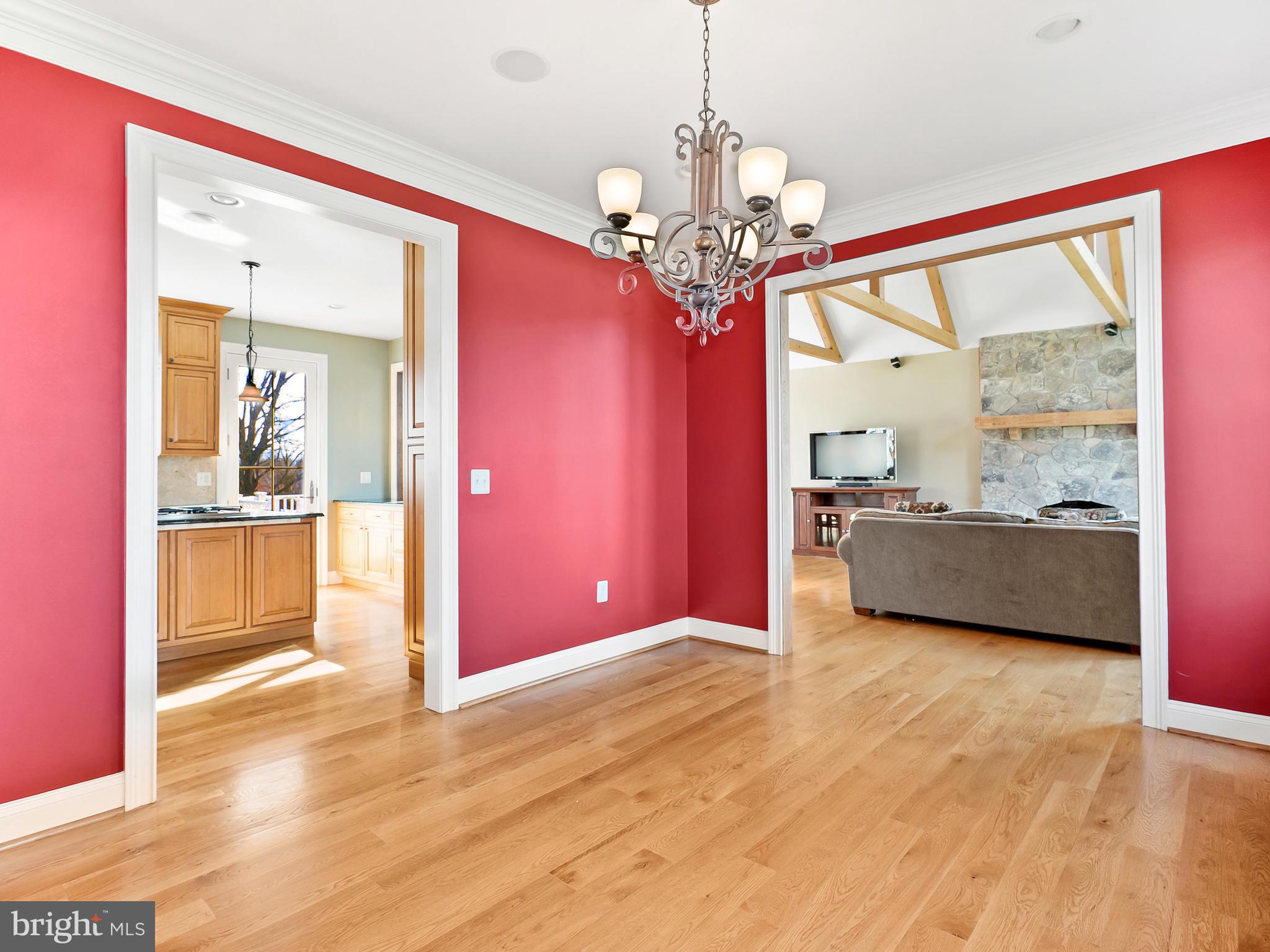 36340 Paxson Road Purcellville, VA 20132 - Photo 11 of 43 Enjoy private dining but just off the main areas